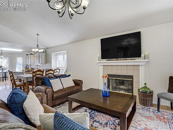 4th image of 8326 Scarborough Dr