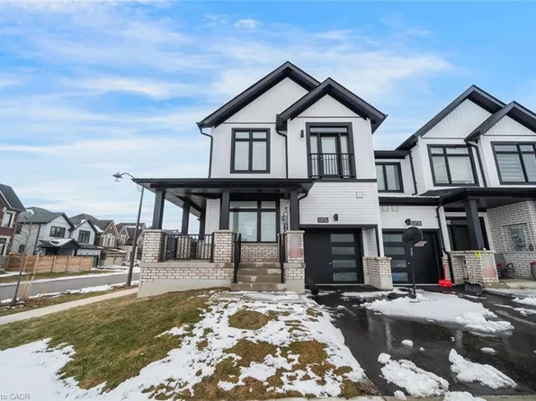 1076 Thompson Dr, Oshawa, ON L1L 0V5