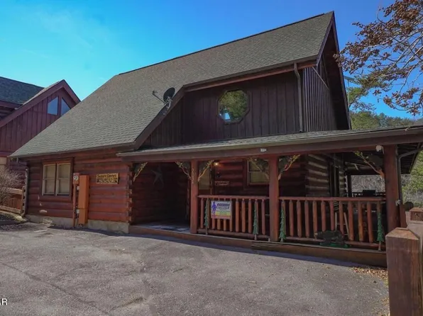 2034 Bear Haven Way, Sevierville, TN 37876