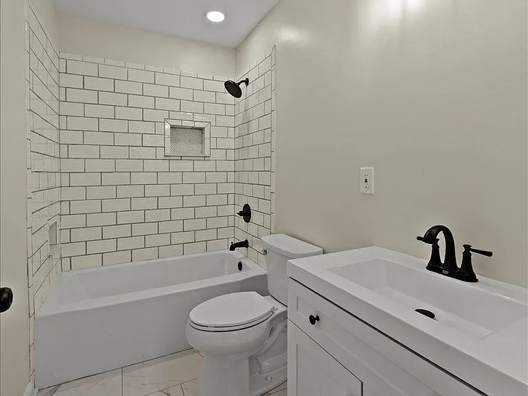 422 5th Ave #MAIN — Photo 4