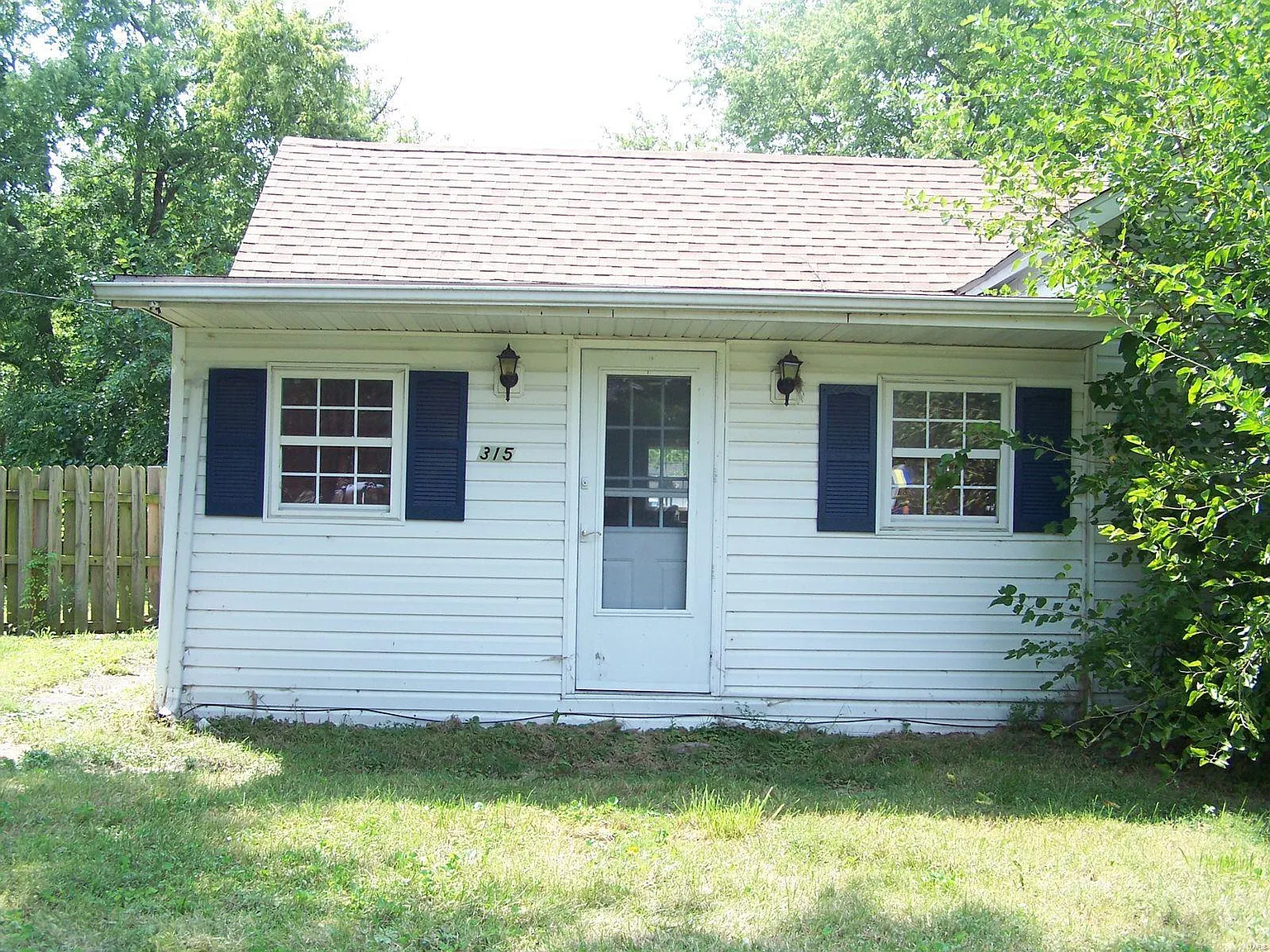 315 N 4th St photo 1