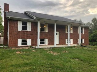 1868 Brickwell Ln, Chattanooga, TN 37421