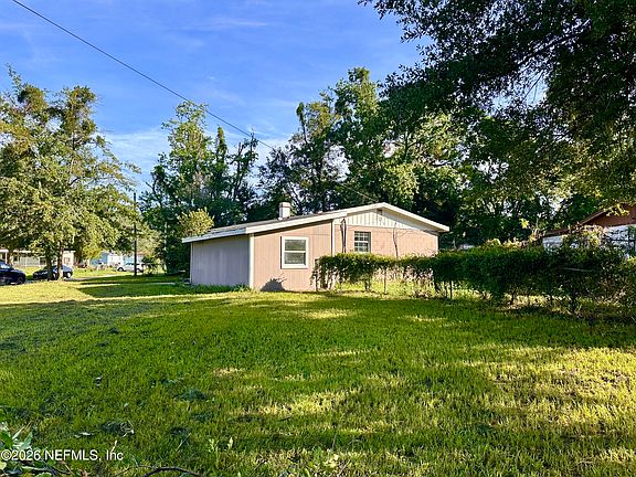 4th image of 2319 EUDINE Drive W