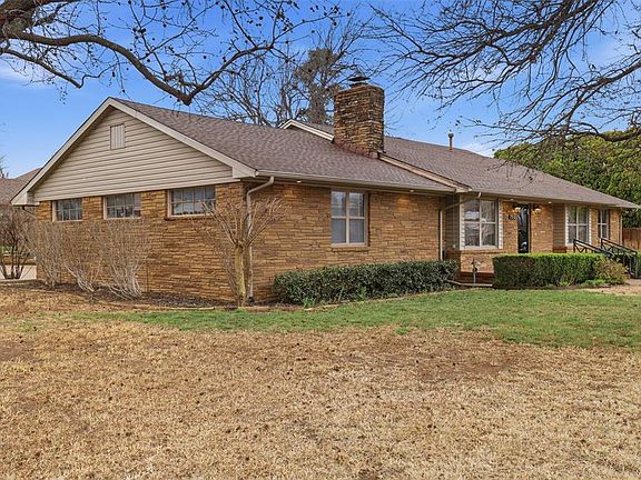 2nd image of 702 Kouba Dr