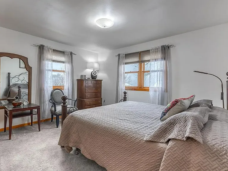1343 Harris St — Photo 16