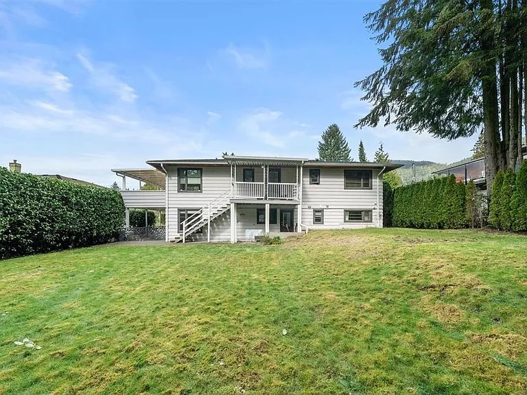 3990 Delbrook Ave — Photo 1