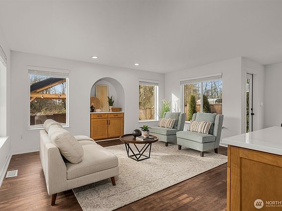 5th image of 6226 23rd Street NE