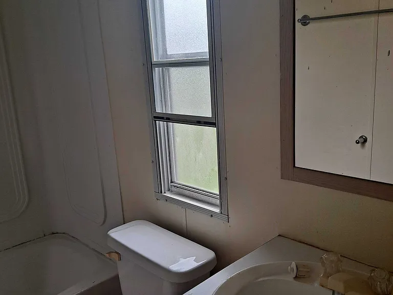 22 Ellis Ave — Photo 9