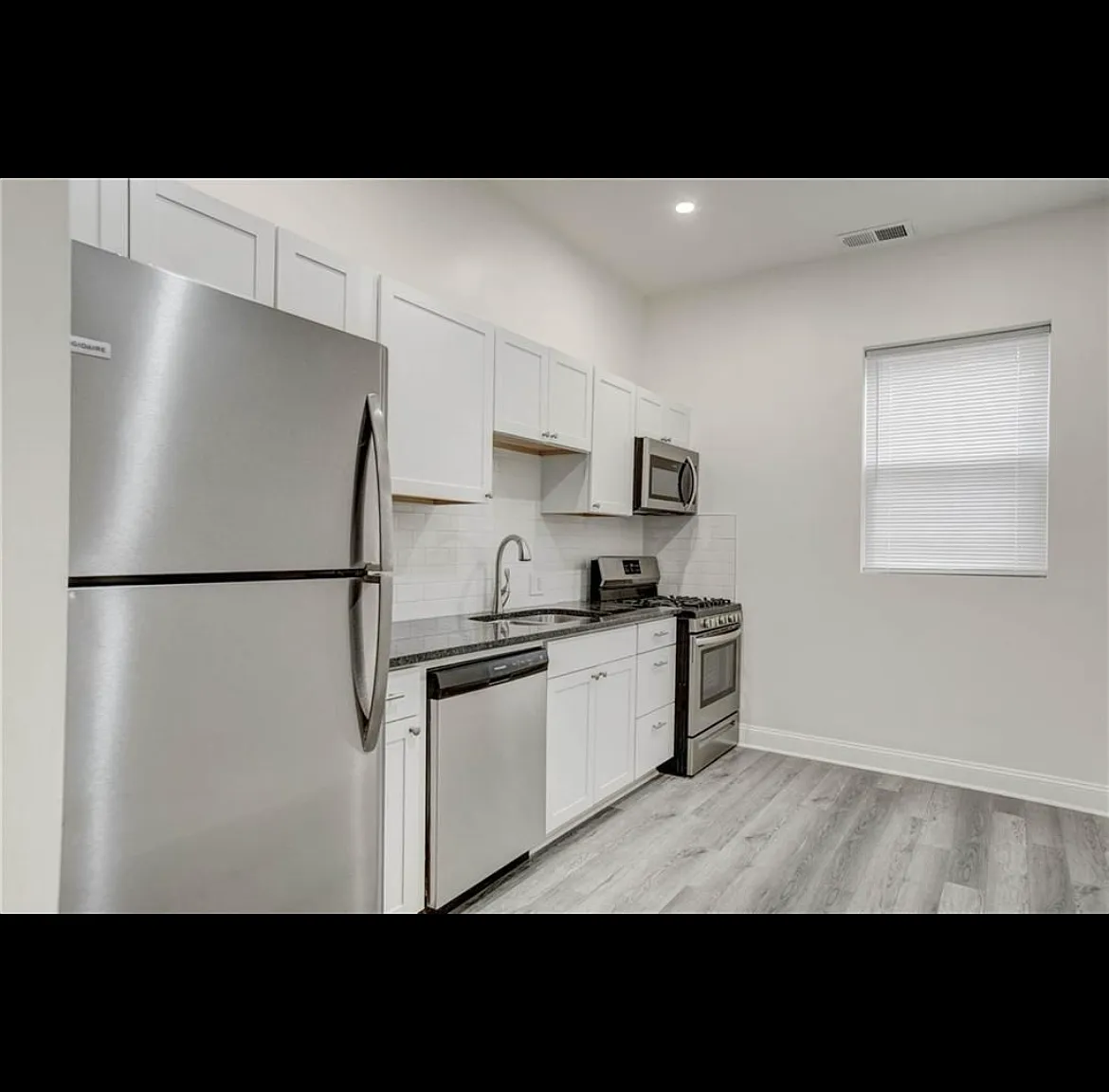 3 bed, 1664 sqft, $2,050 — Photo 3