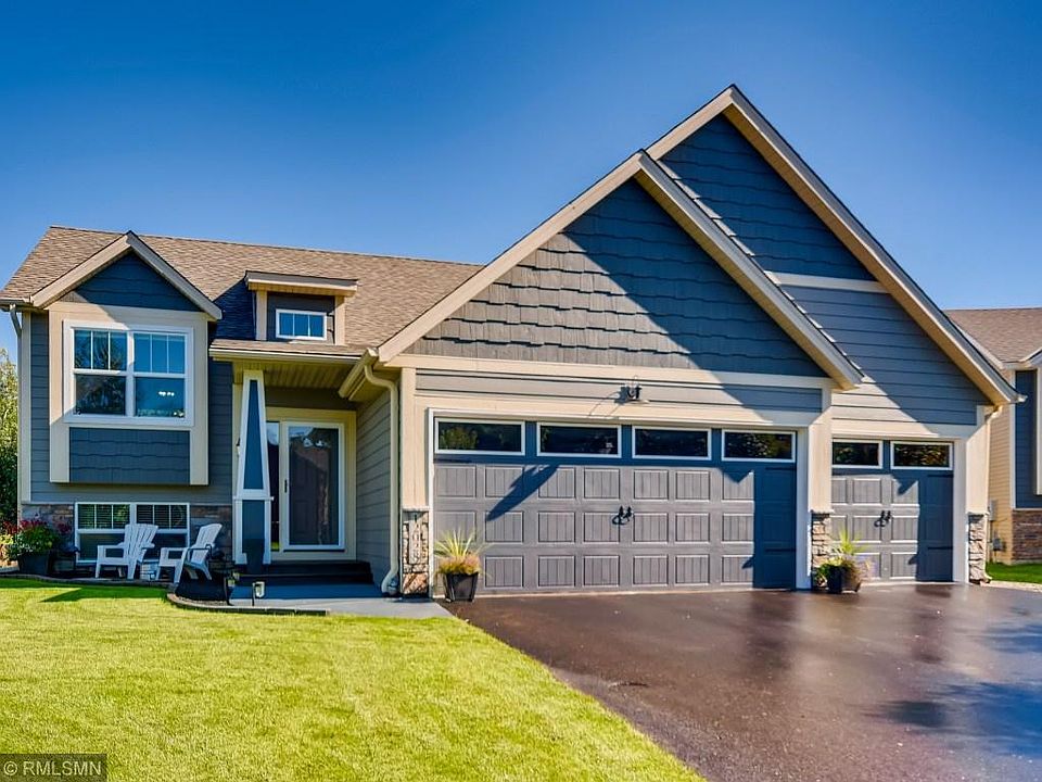 1st image of 12028 Urbank Cir NE