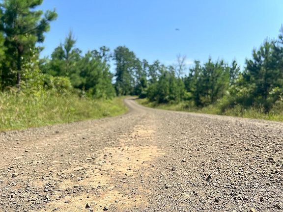 3rd image of 11 Carters Ferry Rd E