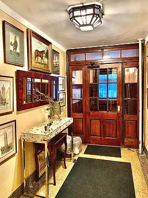 Rented by Compass | media 28