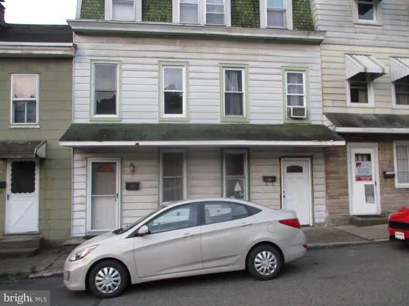 1412 Market St, Ashland, PA 17921