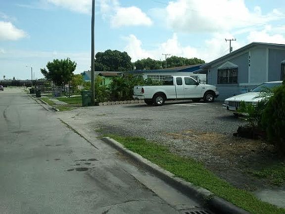 2nd image of 226 NW 9th Ave