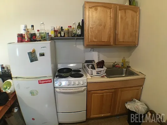 Rented by Bellmarc Realty | media 6