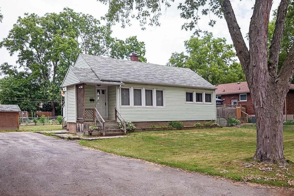 2285 Fassel Ave, Burlington, ON L7R 3P2 Zillow