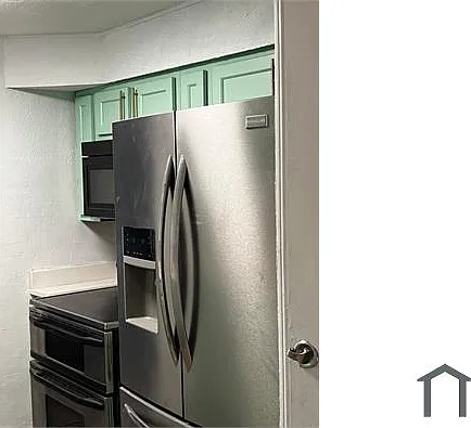 3 bed, 1500 sqft, $2,100 — Photo 2
