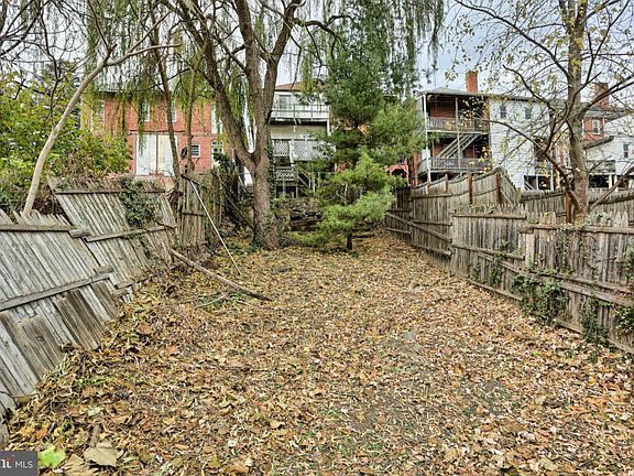 5th image of 432 N Prospect St