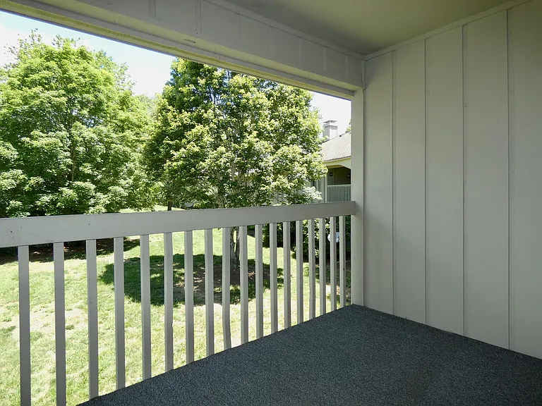 804 Abbey Cir — Photo 9