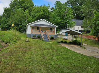 418 Love Springs Rd, Cowpens, SC 29330