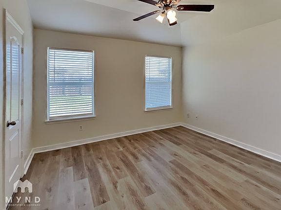 5th image of 8208 Three Bars Dr