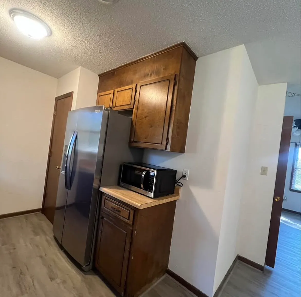 3 bed, 1025 sqft, $1,800 — Photo 2