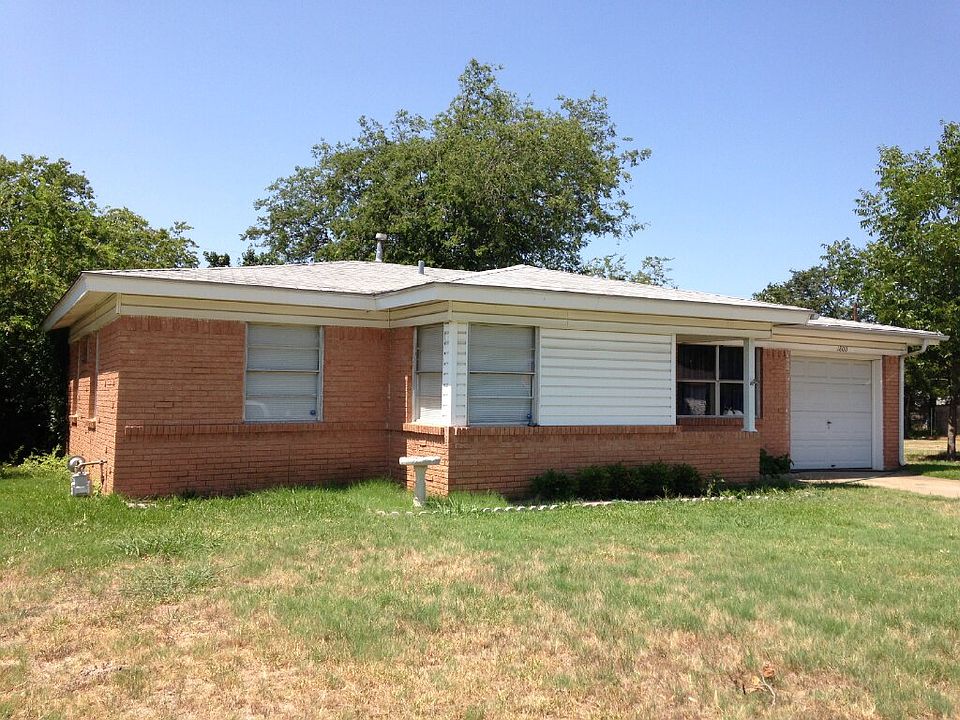 1st image of 1800 Dale Ct