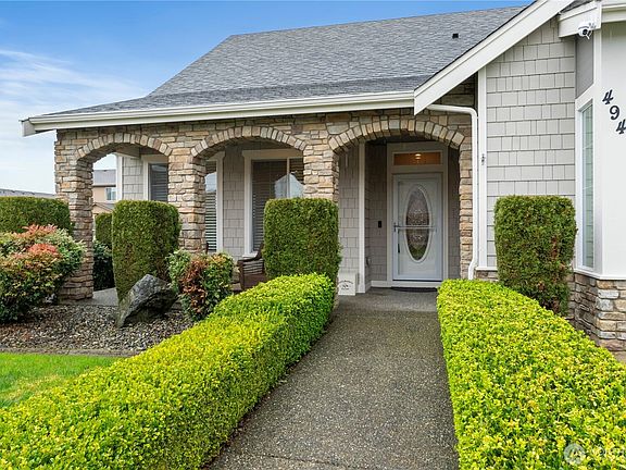 3rd image of 494 Bondgard Avenue E