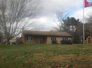 71 Mount Hammond Ln, Charles Town, WV 25414