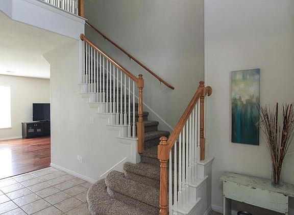 3rd image of 2304 Giddens Dr
