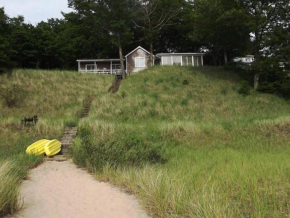 3rd image of 9039 Lakeshore Dr