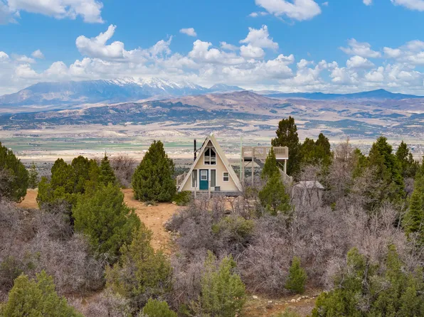 116 N Oak Crest Dr, Mount Pleasant, UT 84647