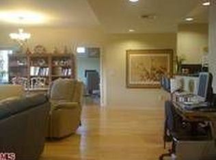 722 S Windsor Blvd APT 201, Los Angeles, CA 90005