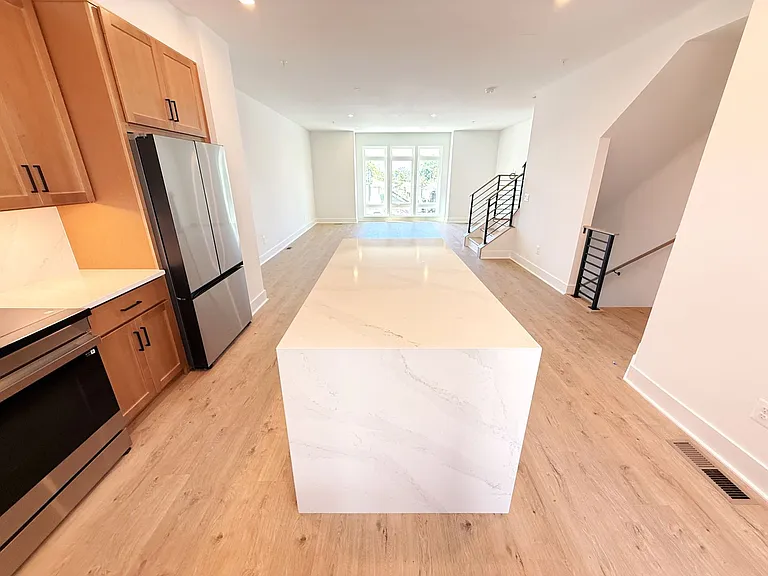 33 Lower Service Ct NW — Photo 16