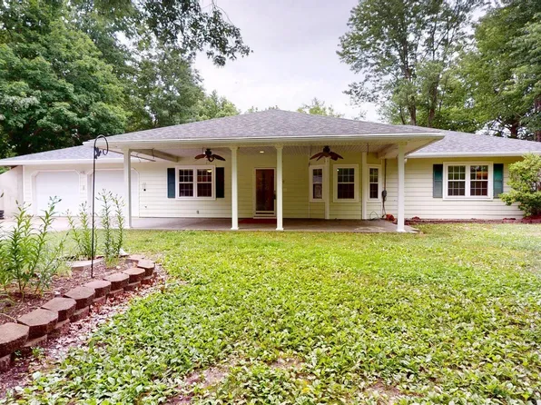 1500 E 36th Street Ln, Sedalia, MO 65301