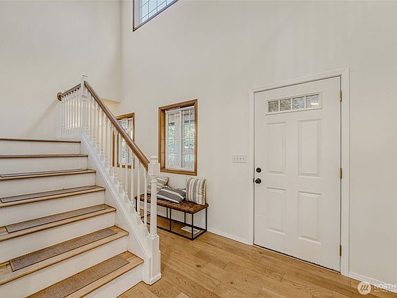 5th image of 20119 208th Avenue SE