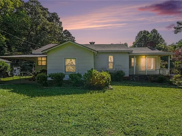 533 Bonkemeyer Dr, Randleman, NC 27317