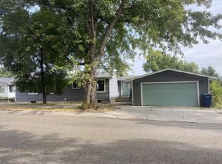 7407 Castle Rock Lake Dr, Colstrip, MT 59323
