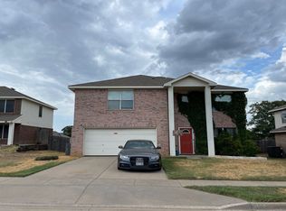 7537 Hedgewood Ct, Fort Worth, TX 76112