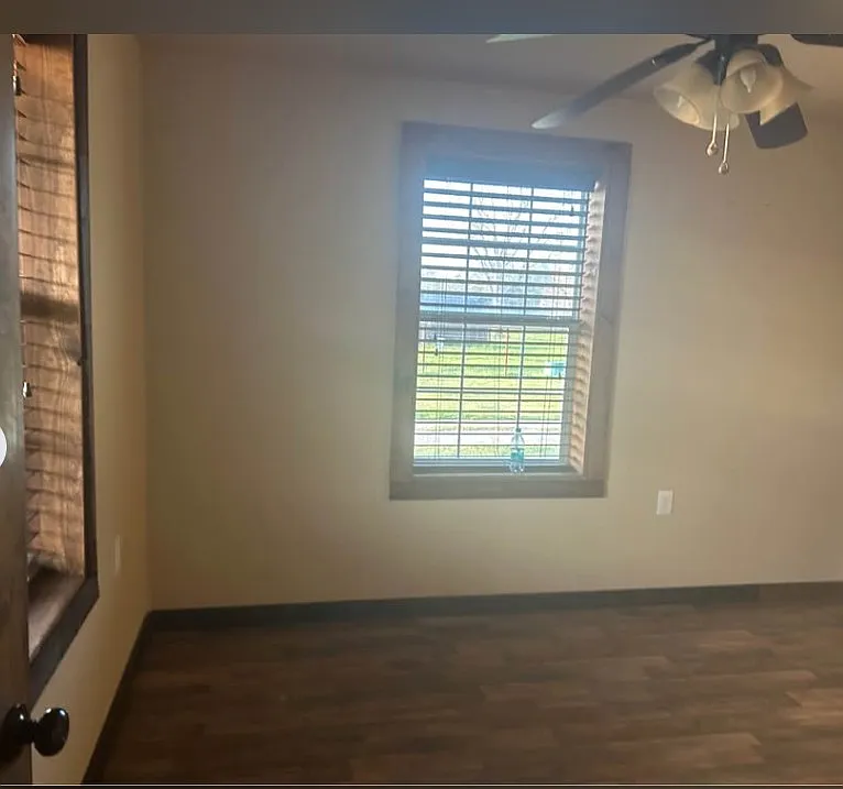 2 bed, 968 sqft, $3,000 — Photo 4