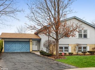 433 Chicory Ln, Buffalo Grove, IL 60089