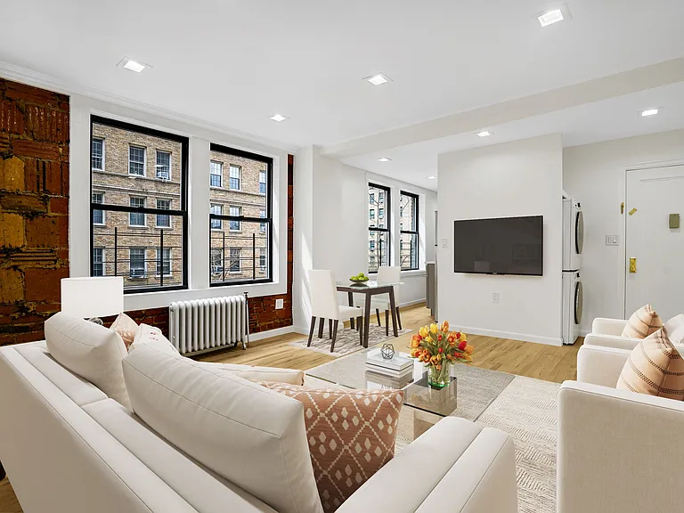 700 W End Ave #7D — Photo 2