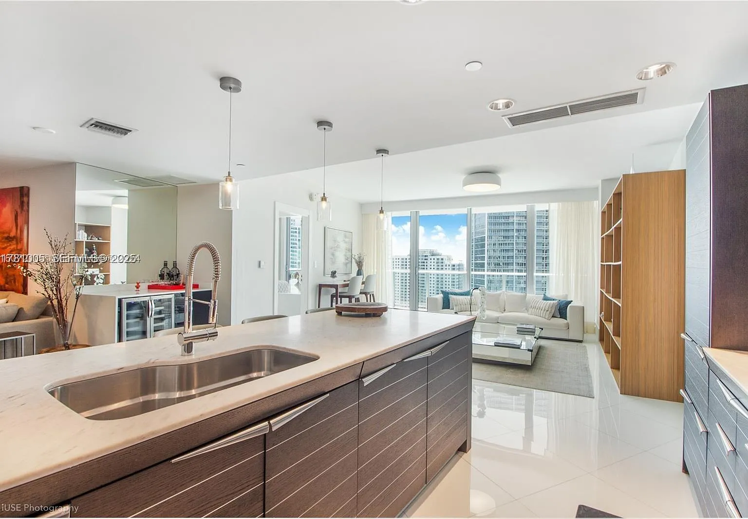 2 bed, 1500 sqft, $7,200 — Photo 4