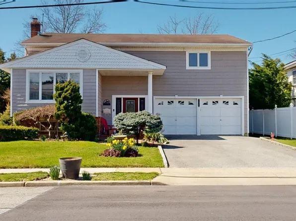 3510 Howard Boulevard, Baldwin Harbor, NY 11510