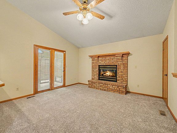 5th image of 4810 W 5th St