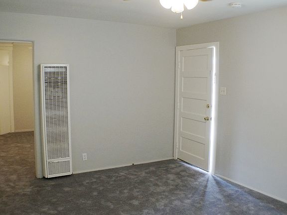 3rd image of 18113 Alburtis Ave