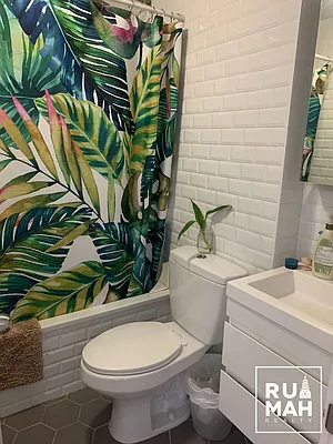 Rented by Rumah Realty Inc | media 13