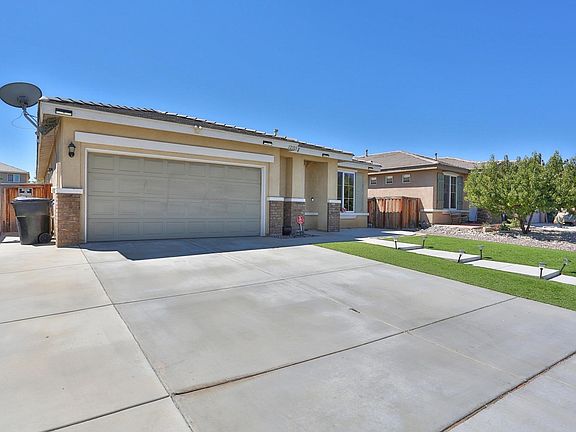 2nd image of 12303 Firefly Way