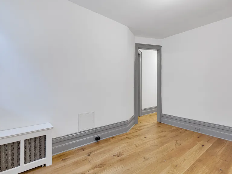 145 W 12th St #6-2 — Photo 1