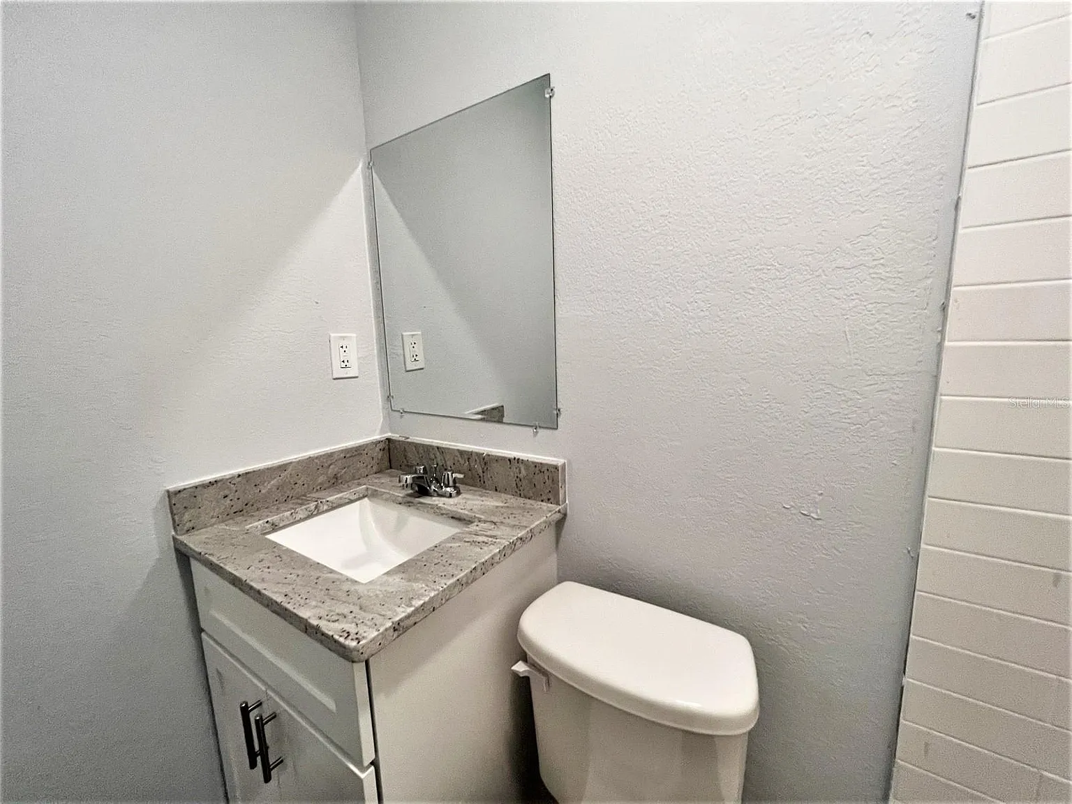 4004 W Olive St — Photo 2